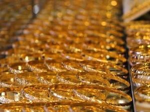 &Ccedil;eyrek altın ka&ccedil; TL? 23 Eyl&uuml;l 2026 altın fiyatları d&uuml;ş&uuml;şte