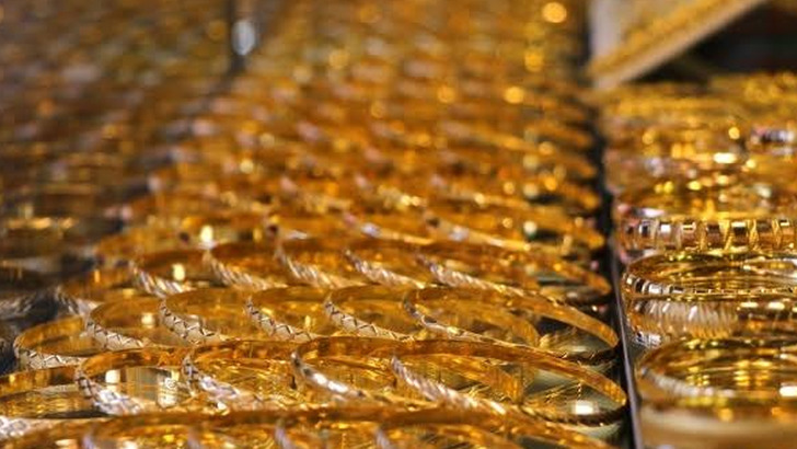 &Ccedil;eyrek altın ka&ccedil; TL? 23 Eyl&uuml;l 2026 altın fiyatları d&uuml;ş&uuml;şte