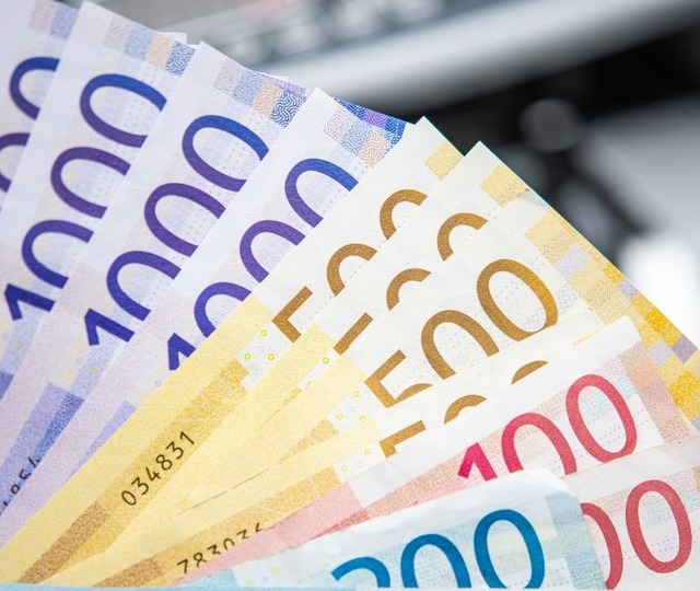 Dolar ve euroyu solladı! 9 ayda en &ccedil;ok kazandıran d&ouml;viz belli oldu