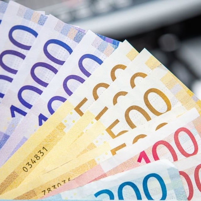Dolar ve euroyu solladı! 9 ayda en &ccedil;ok kazandıran d&ouml;viz belli oldu