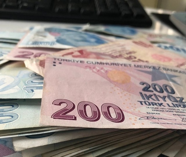 Fon krizinin ardından dikkat &ccedil;eken gelişme! Mevduat yeniden hızlandı