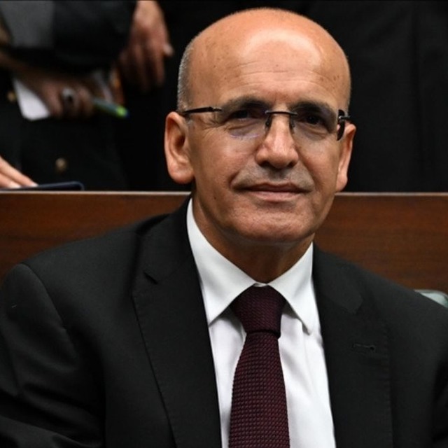 Bakan Şimşek "Dış ticaret a&ccedil;ığındaki artış sınırlı kaldı"