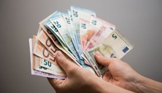 Cüzdanında olanlar için risk arttı! Finans devleri fiyatı aşağıya çekti