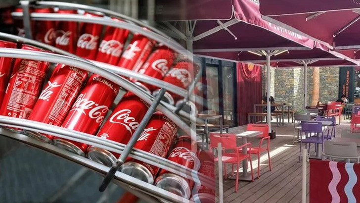 T&uuml;rkiye'de de şubeleri var! Coca-Cola &uuml;nl&uuml; kahve zincirini satmak i&ccedil;in yeniden harekete ge&ccedil;ti