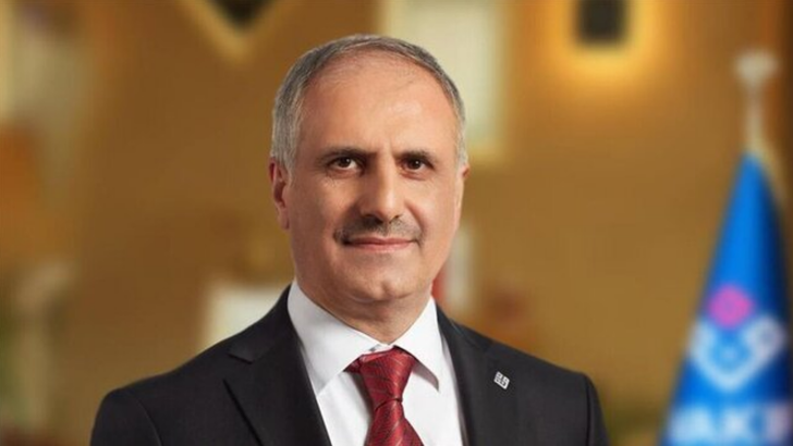 Hazine ve Maliye Bakan Yardımcısı Osman &Ccedil;elik g&ouml;revi bırakıyor!