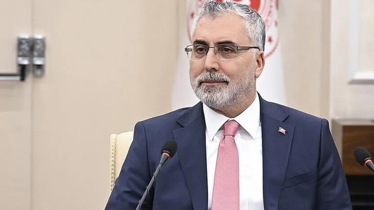 600 bin kamu iş&ccedil;isinin zamları i&ccedil;in Bakan Işıkhan konuştu!