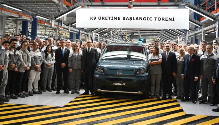 TOFAŞ&rsquo;tan 300 milyon dolarlık yatırım: Bin kişi alacak 