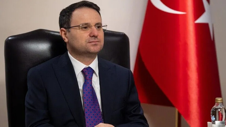 Bakan G&uuml;rlek a&ccedil;ıkladı! 23 şirkete kayyum atandı, 150 g&ouml;zaltı
