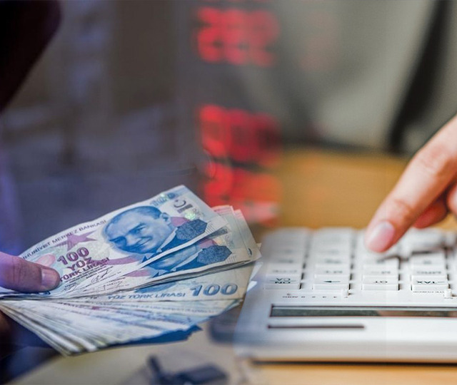 Faizlerde &ccedil;ifte ibre aşağı d&ouml;nd&uuml;: Bankalarda yeni d&ouml;nem başladı